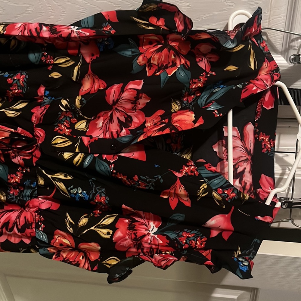 Dress - Picture 2 of 2